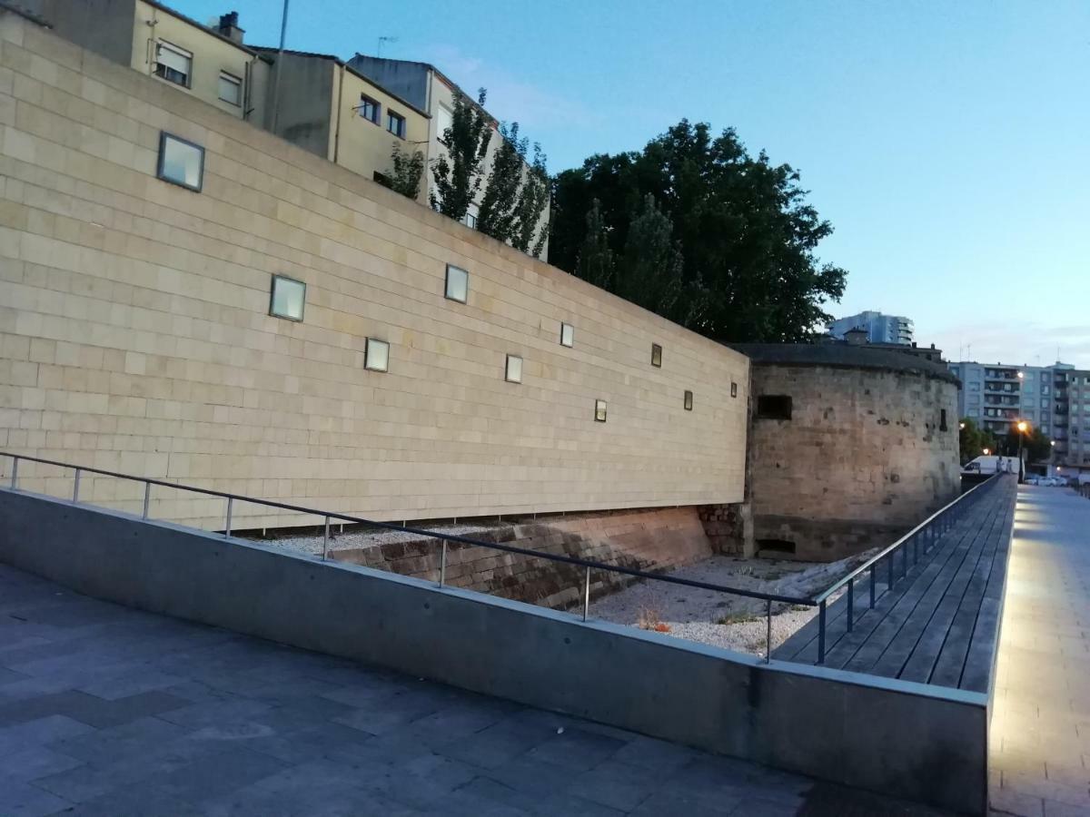 Apartamento Turistico Santiago Logroño Exteriör bild