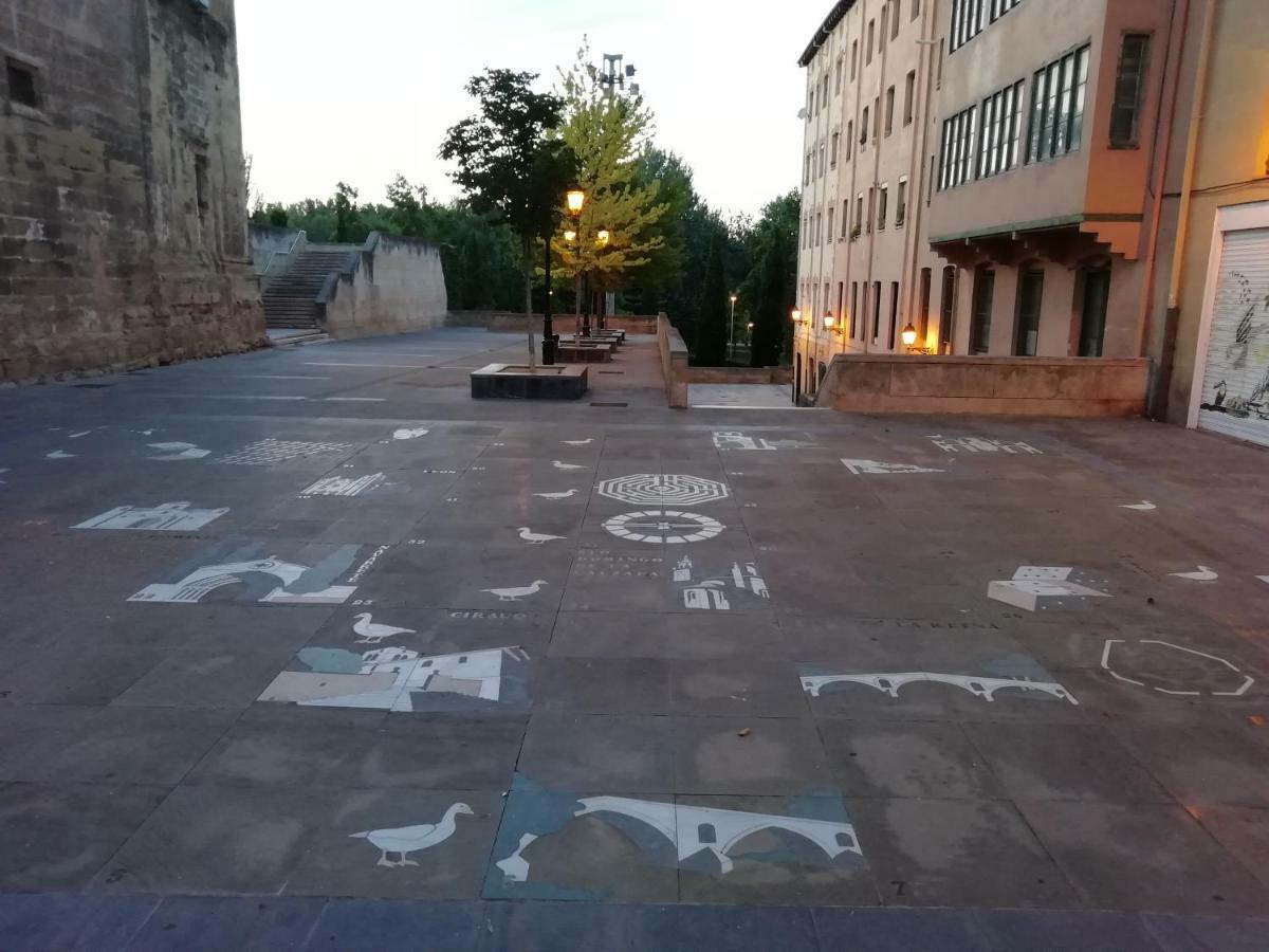 Apartamento Turistico Santiago Logroño Exteriör bild